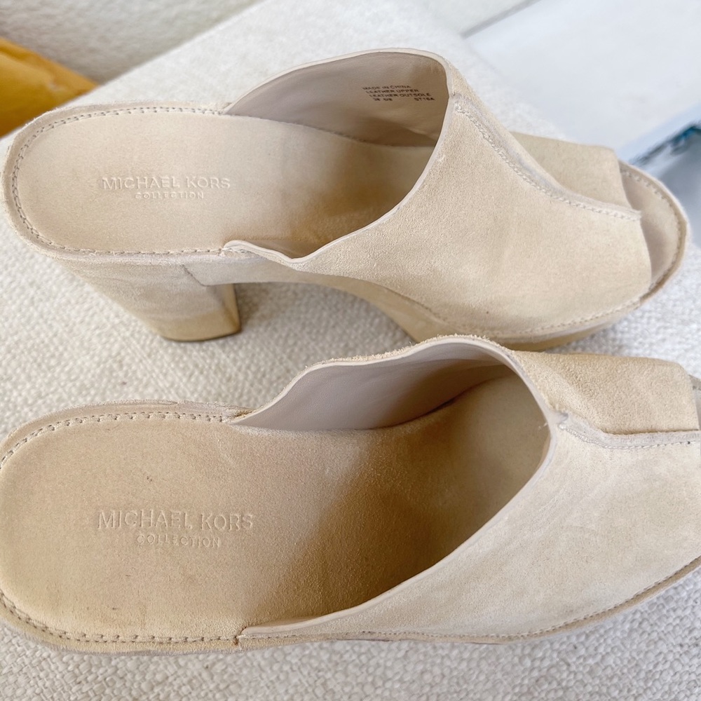 FREE SHIP 38 1/2 Michael Kors Cream platform heels